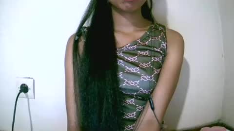 joliekah27 online show from July 8, 1:35 pm