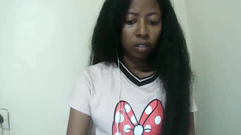 joliekah27 online show from March 16, 7:01 am