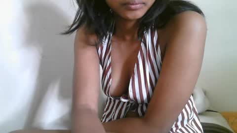 jolienasexi online show from July 28, 11:17 am