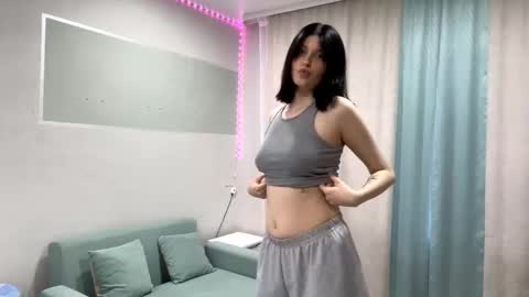 Aria online show from March 11, 1:25 pm