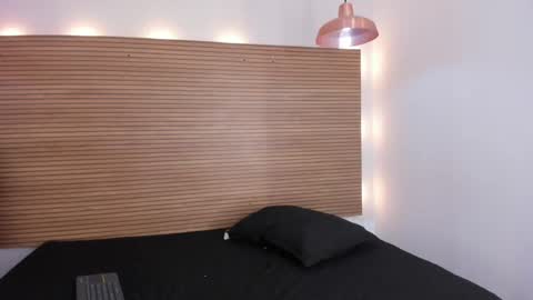 Snapshot of josephine_bennet chatting on October 9, 3:54 am Josephine online show from October 9, 3:54 am