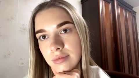 Anessa online show from December 20, 2:43 pm