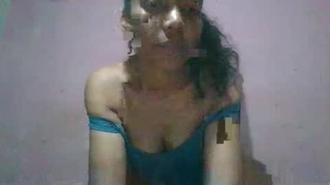 josy918592 online show from May 4, 7:56 am