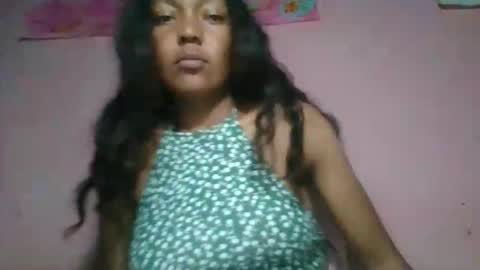josy918592 online show from May 11, 5:43 pm