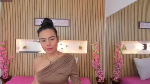 joy_vergara_ online show from November 2, 9:51 pm