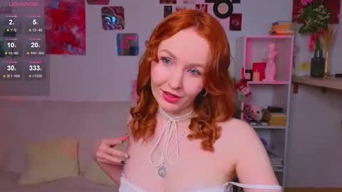 Snapshot of joyce_jones chatting on January 5, 9:05 am joyce_jones online show from January 5, 9:05 am