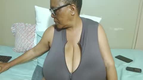 DairyQueen online show from December 14, 2:28 am