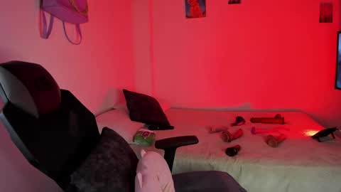 Juana Gate online show from October 19, 1:40 am