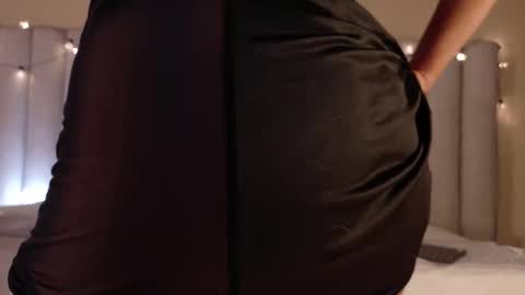 J U A N A  online show from November 22, 3:53 am