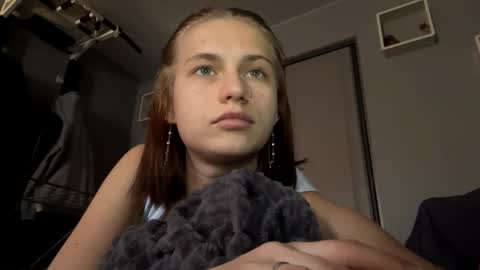 Lola online show from October 18, 8:06 am