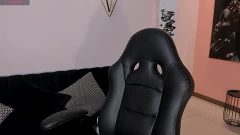 Juanita Clay online show from October 6, 12:44 pm