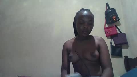 juice_petite3 online show from February 10, 6:35 pm