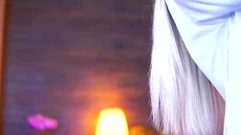 Jessye online show from July 8, 8:00 pm