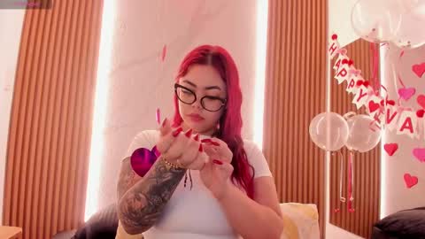 Juicy online show from February 15, 11:17 am