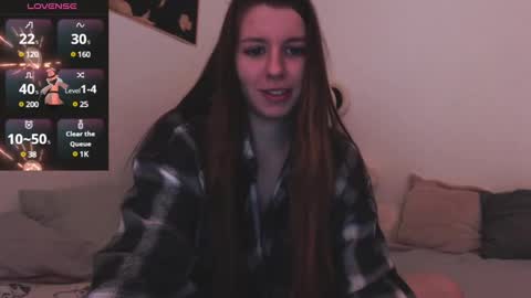 Snapshot of juicy_mystery chatting on February 4, 7:22 pm laura online show from February 4, 7:22 pm