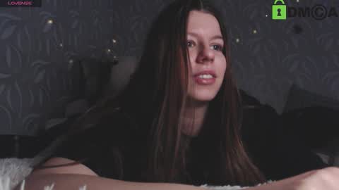 Snapshot of juicy_mystery chatting on October 23, 10:43 am laura online show from October 23, 10:43 am
