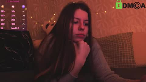 Snapshot of juicy_mystery chatting on October 3, 5:18 pm laura online show from October 3, 5:18 pm