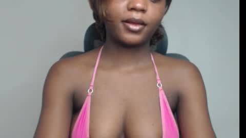 Wet Baddie online show from November 12, 8:51 pm