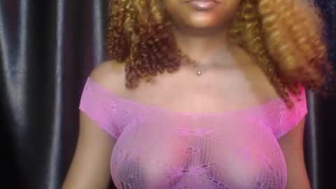 Snapshot of juicy_plumx chatting on February 11, 7:54 am Wet Baddie online show from February 11, 7:54 am