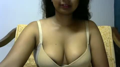 stellah online show from October 19, 3:19 am