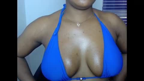 Snapshot of juicycuntx chatting on October 9, 11:03 am juicycuntx online show from October 9, 11:03 am