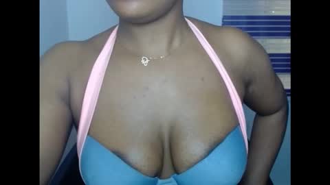 Snapshot of juicycuntx chatting on October 18, 10:07 am juicycuntx online show from October 18, 10:07 am