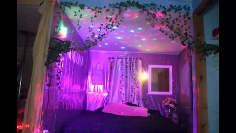 juicyjayxxx69 online show from February 7, 4:49 am