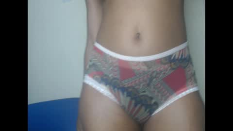 Snapshot of juicypiexx chatting on January 22, 5:26 am juicypiexx online show from January 22, 5:26 am