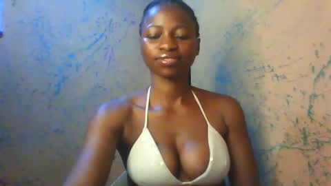 Snapshot of juicypiexx chatting on September 8, 8:19 pm juicypiexx online show from September 8, 8:19 pm