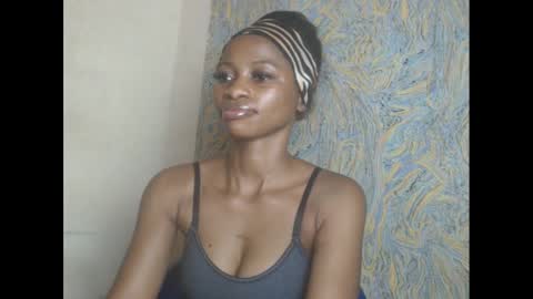 Snapshot of juicypiexx chatting on February 16, 5:15 am juicypiexx online show from February 16, 5:15 am