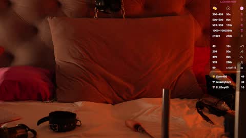 Julcy online show from February 2, 7:13 pm