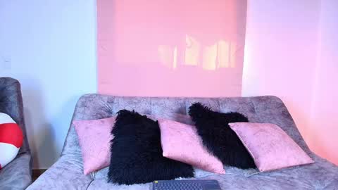 Jules and Gia online show from November 23, 7:26 pm