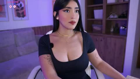 Jules Bennett online show from March 7, 12:12 pm