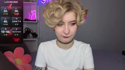 Jules online show from October 12, 1:08 am