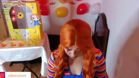 Juliana online show from October 30, 5:21 am