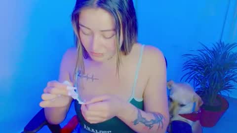  Juliana Torres  online show from December 4, 11:05 pm