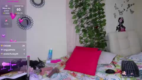 Juli online show from November 29, 6:12 pm