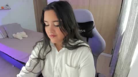Snapshot of juli_santos_22 chatting on January 13, 3:58 pm juli_santos_22 online show from January 13, 3:58 pm