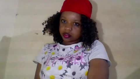 julia2817 online show from April 25, 6:27 pm