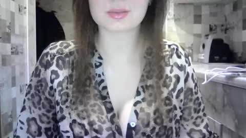 julia69009 online show from January 5, 10:24 pm