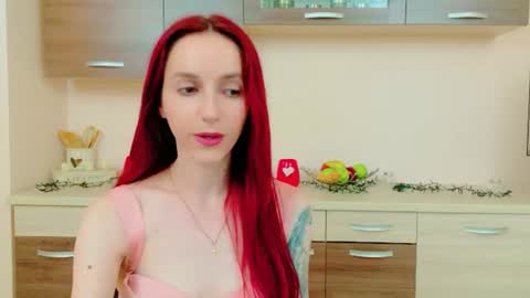 JuliaJae online show from June 19, 6:17 am