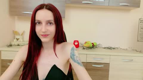 JuliaJae online show from August 4, 5:13 am