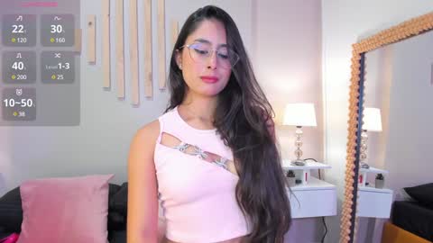 Snapshot of julia_martinezz_ chatting on January 15, 11:32 am J U L IA M A R T I N E Z online show from January 15, 11:32 am