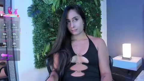Snapshot of julia_martinezz_ chatting on September 17, 11:41 am J U L IA M A R T I N E Z online show from September 17, 11:41 am