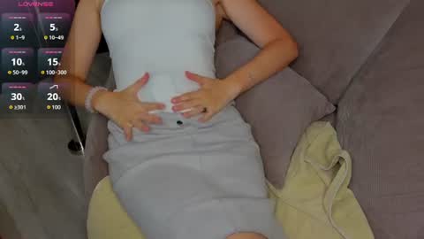 julia_suny online show from July 23, 1:58 am
