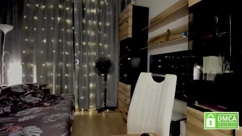 Snapshot of julia_t_mog chatting on October 11, 9:06 pm julia_t_mog online show from October 11, 9:06 pm