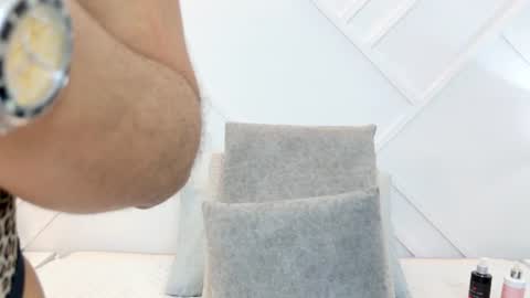 juliabadlee online show from July 20, 1:19 am