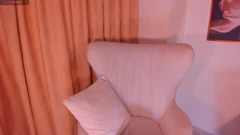 Julia  online show from July 28, 8:52 pm