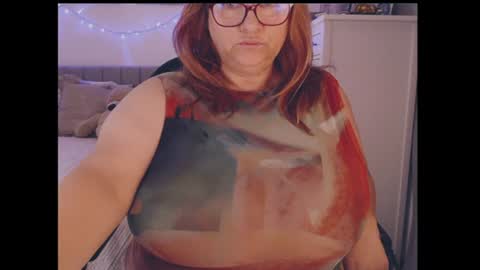 julialiones online show from July 24, 7:44 pm