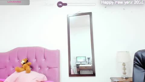 Snapshot of juliana_aristizabal_ chatting on January 17, 10:34 pm juliana Aristizabal online show from January 17, 10:34 pm